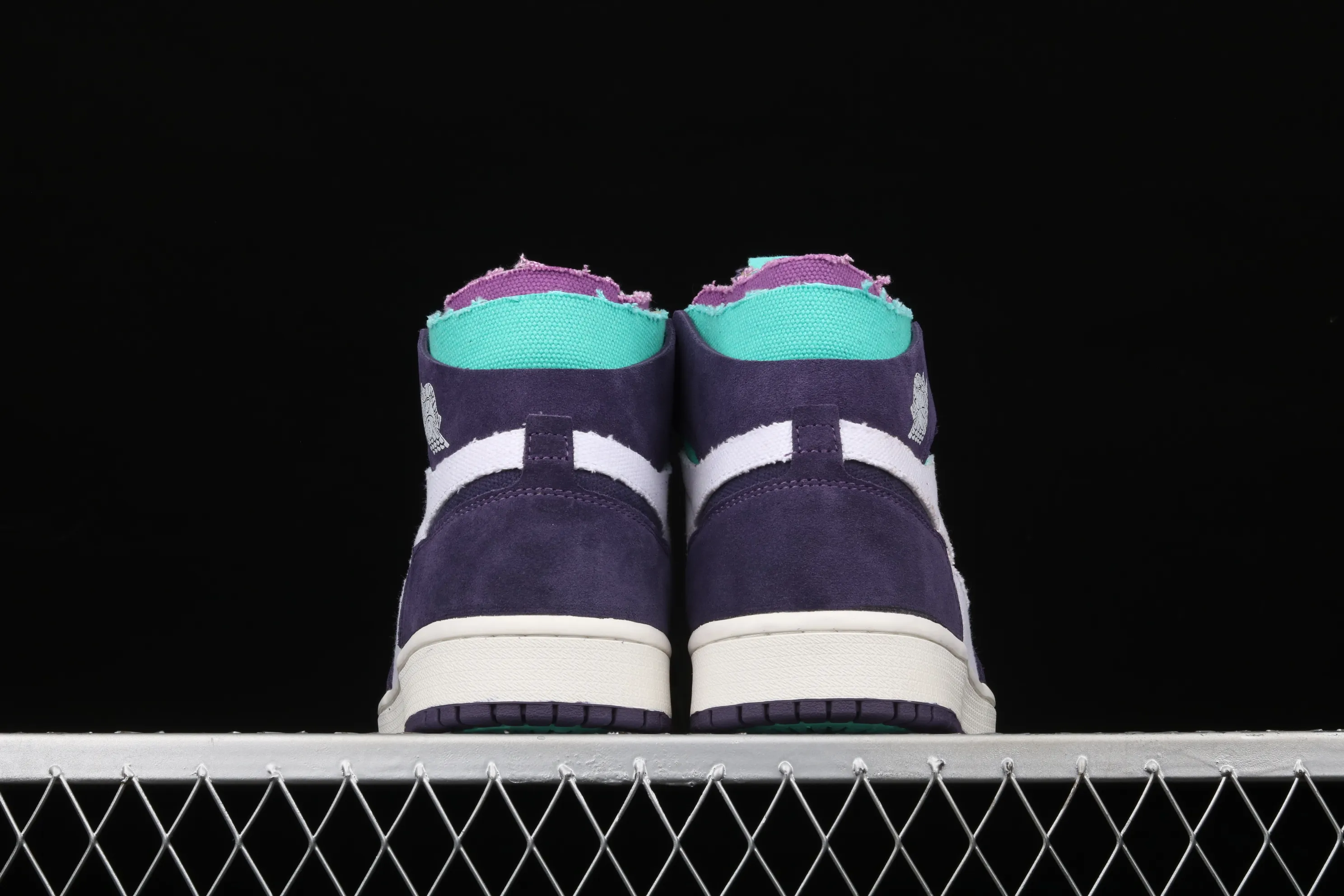 All categories Air Jordan Jordan series basketball shoes Air Jordan 1 High Z version Air Jordan 1 Zoom CMFT Pairs Daybreak AJ1 Joe 1 Purple Grape CT0978-150